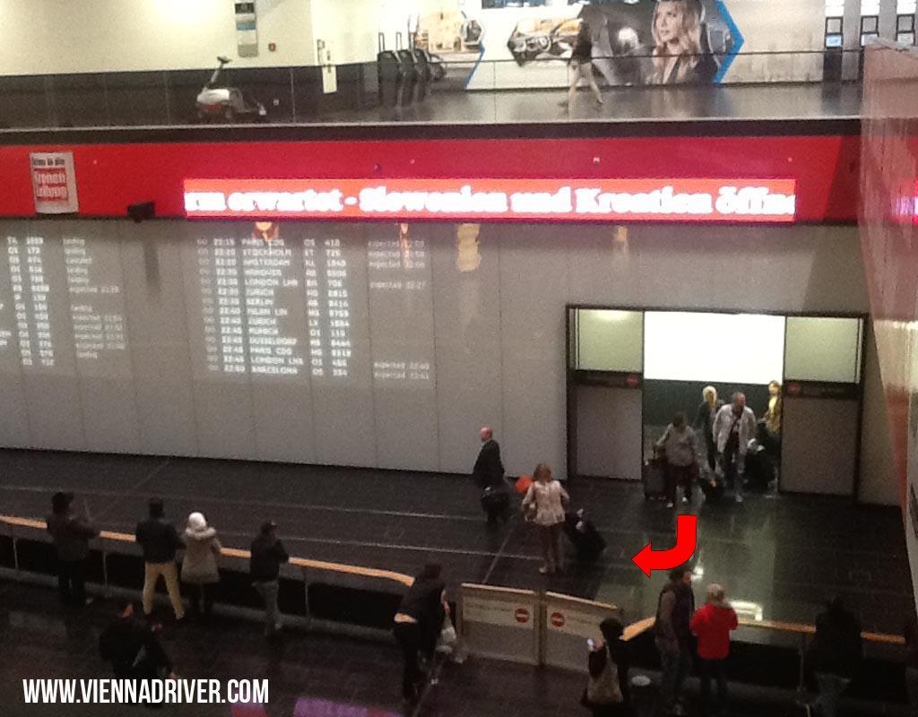 Meeting place at arrivals gate 1